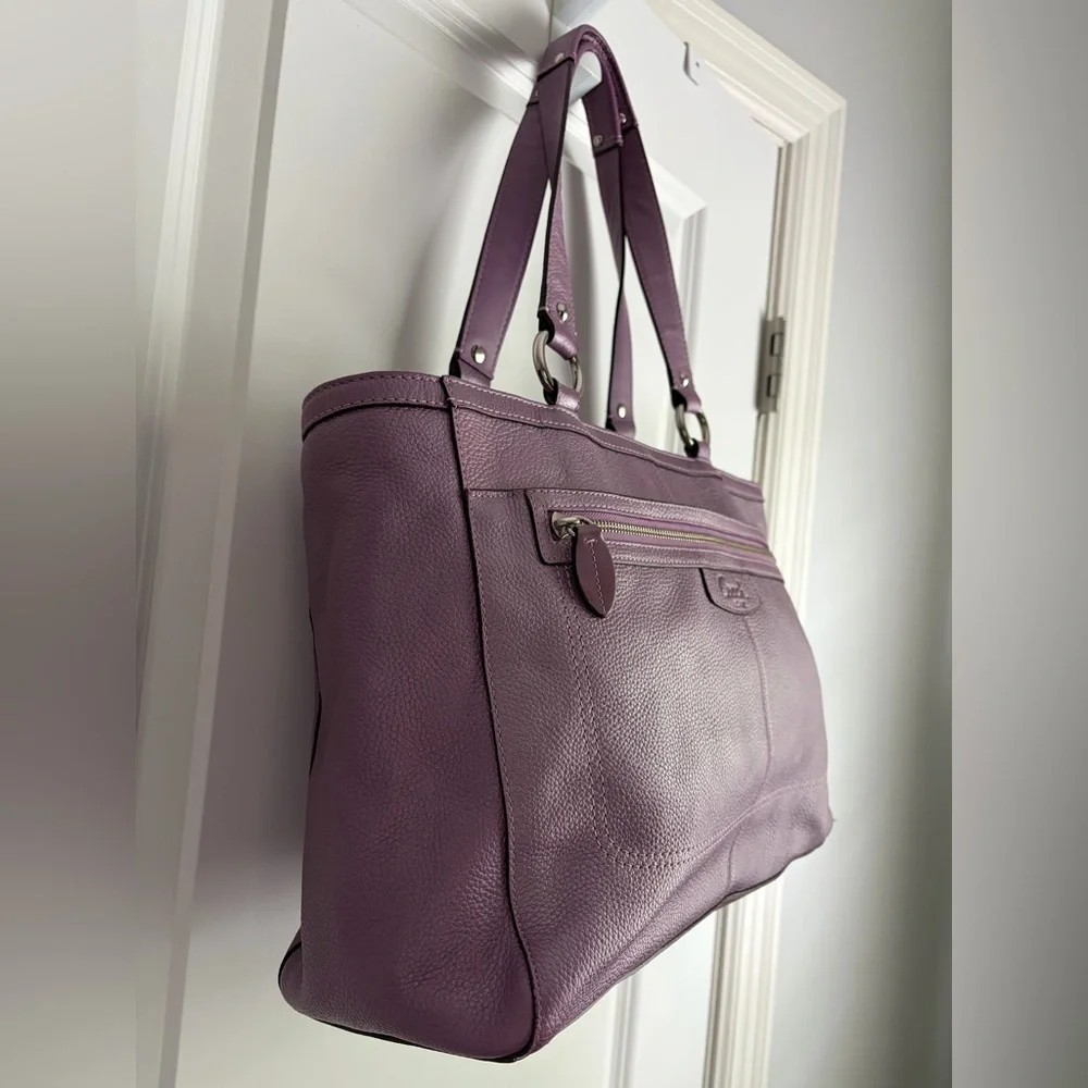 Coach Vintage Penelope lavender lilac pebbled tote bag